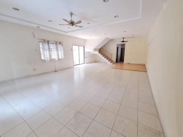 Double Storey House FOR SALE Bandar Nusaputra Puchong GG End Lot Land