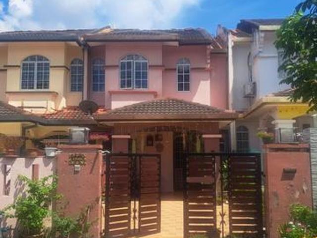 DOUBLE STOREY HOUSE FOR SALE in TAMAN SEREMBAN 3 SEREMBAN