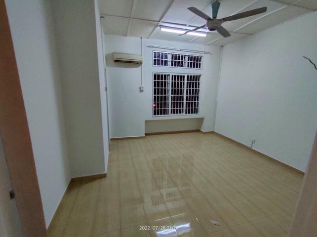 Double Storey House Freehold at Bandar Mahkota Cheras Section 6