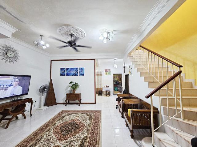 Double Storey House Jalan Komoditi Seksyen 23 Shah Alam