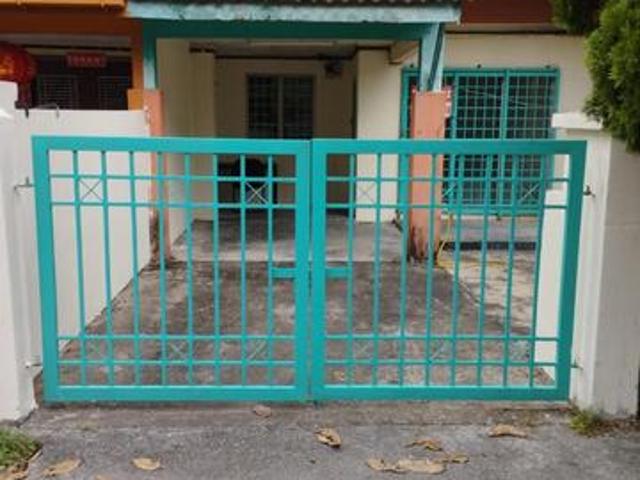 Double storey House Puchong Putra Prima For Sale