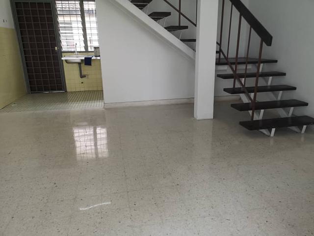 Double Storey house Subang Jaya SS19 for sale Renovated extra land