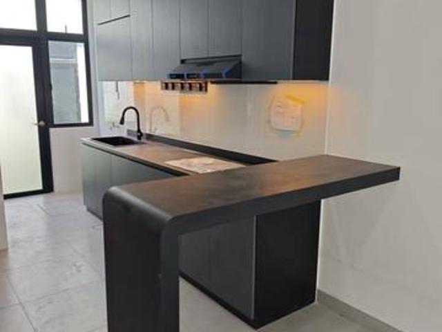 Double Storey House 4Bed 3Bath Partial Furnish Setia Eco Cascadia