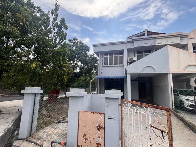 Double Storey HousePerai Utama