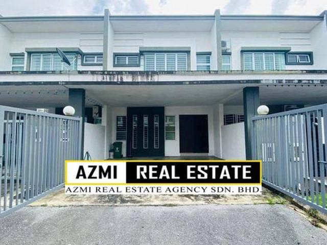 Double Storey Intermediate Terrace at Malihah Jaya MatangMoyan Road