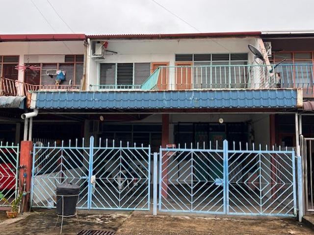 Double Storey Intermediate Terrace house Sarikei