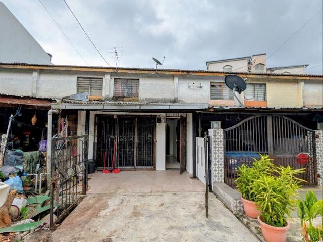 Double Storey Intermediate Terrace Taman Selayang Jaya Jalan SJ30