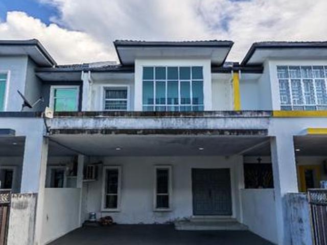 Double Storey Intermediate Terrace Top Villa