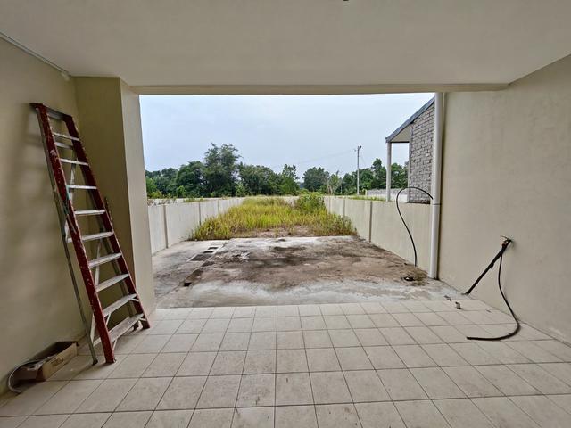 Double storey intermediate at Jalan Segedup Batu Kawa