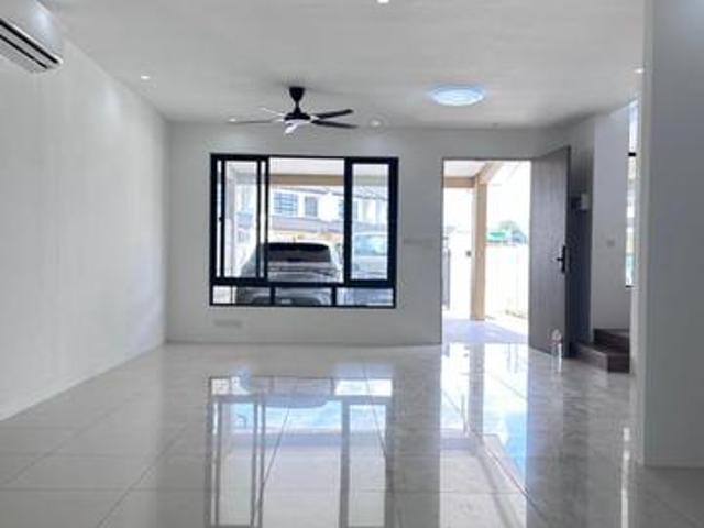 Double Storey Intermediate Boxhill76 Batu 7 Kota Sentosa