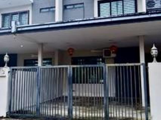Double Storey Intermediate House Taman Moyan Jaya 2 For Sale