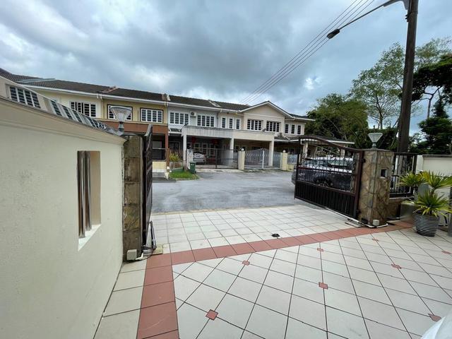 Double Storey Intermediate House at Tabuan Laru for Sale