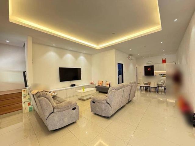 Double Storey Intermediate House at Lopeng for Sale