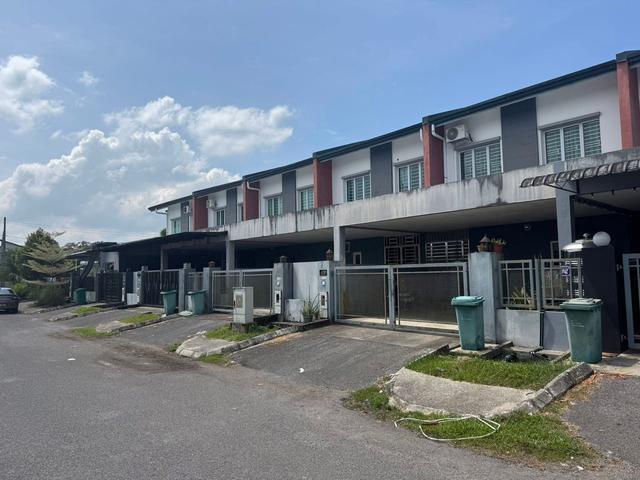 Double storey intermediate house For Sale NexResidence Muara Tuang