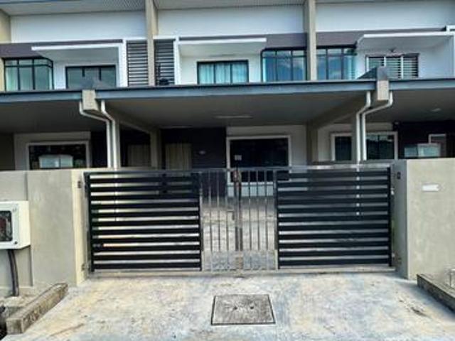 Double Storey Intermediate House For RentCity GardenSamarahan