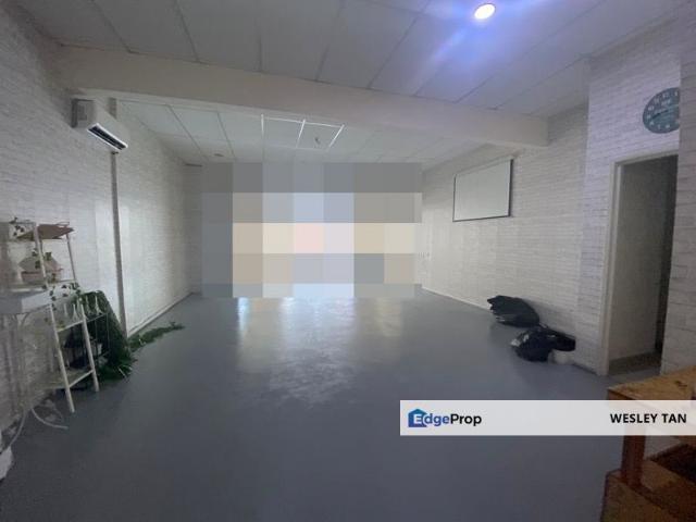 Double Storey Shoplot Intermediate Lot Facing Main Road near Aeon for sale