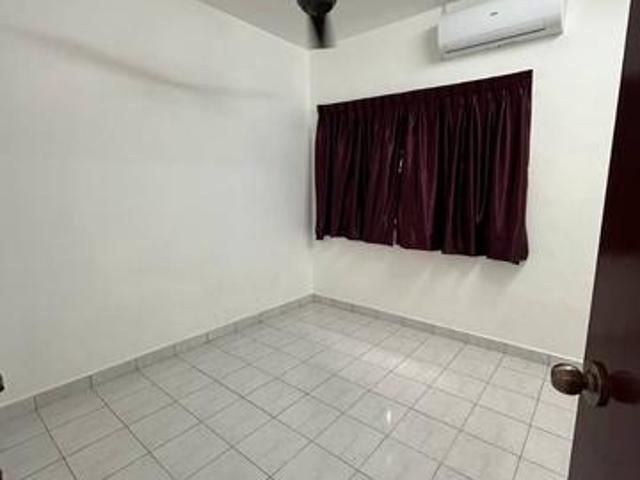 double storey Jalan Mewah near paradigm mall 3 bed