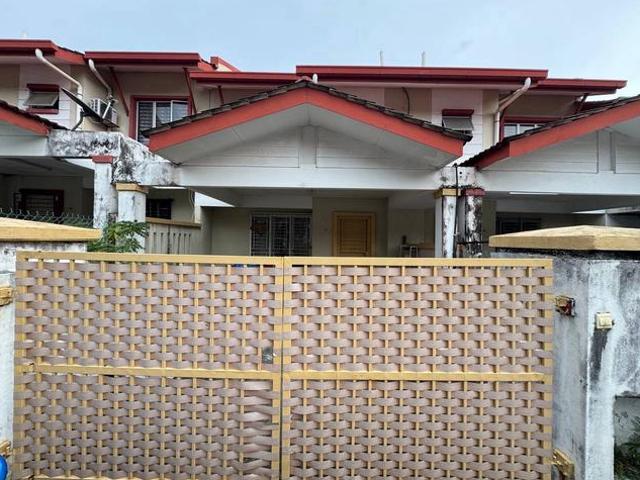 Double Storey Jalan Aman Suria Taman Aman Putri Seksyen U17