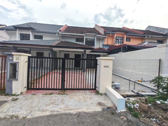 Double storey Jalan bayu bandar seri alam masai jb unikl regency hosp