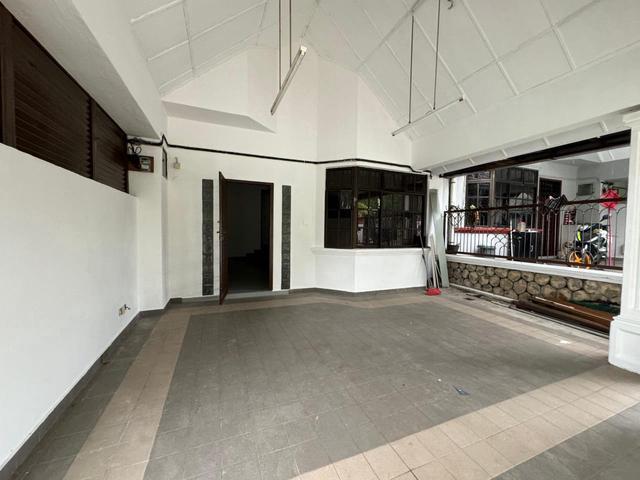 Double Storey Jalan Beringin Taman Rinting Masai