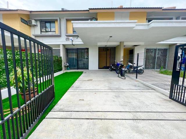 Double Storey Jalan Galaksi Bandar Mahkota Banting Selangor