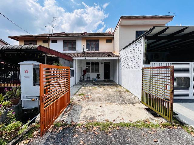 Double Storey Jalan Simbang Taman Perling Johor Bahru