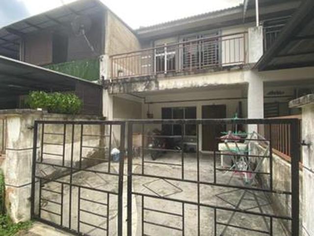 Double Storey Jalan Tempua Taman Scientex Pasir Gudang Can Full LOAN