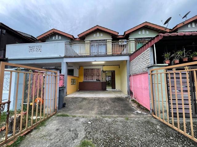 Double Storey Kulai Below Market Freehold Boleh Full Loan