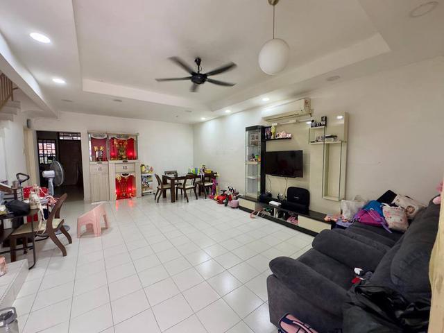 Double Storey Kangkar Pulai Bandar Pulai Jaya 4 room North