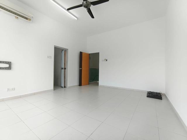 Double Storey LA Garden Taman JP Perdana CREST Mount Austin