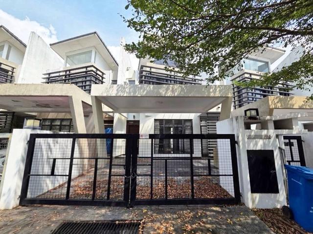 Double Storey Laman Glenmarie Shah Alam
