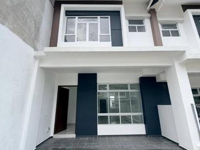 Double storey laman setia eco garden gelang patah tuas second link jb