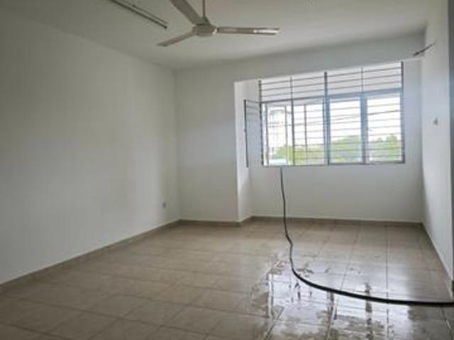 Double storey landed house taman jelok impian saujana kajang