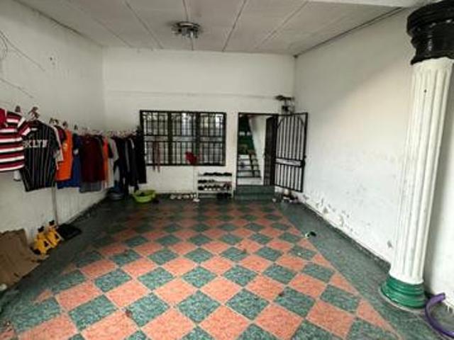 Double storey landed house Jalan 2531 Taman Sri Muda Shah Alam
