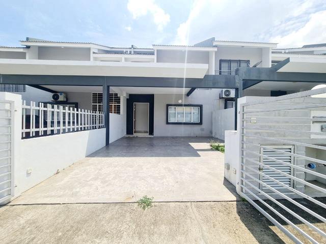 Double Storey Laurel Laman View Cyberjaya