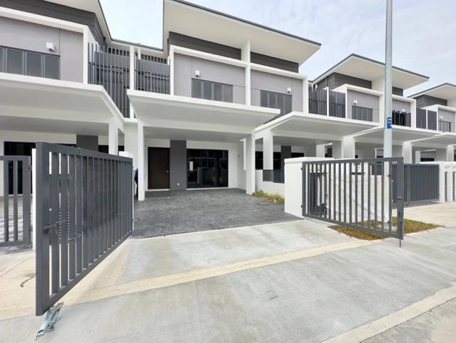 Double Storey Lena Residence Alam Impian Seksyen 35