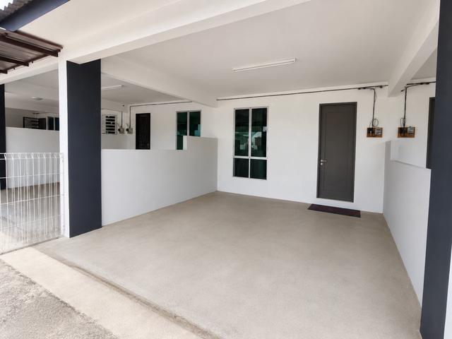 Double Storey Like New Seri Iskandar