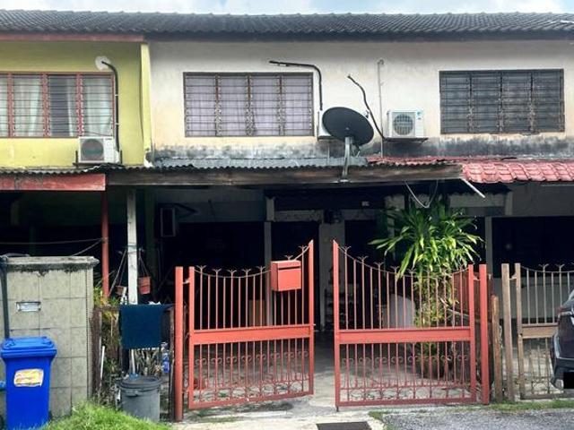 Double Storey Link Terrace Taman Rasmi Jaya Ampang Jaya