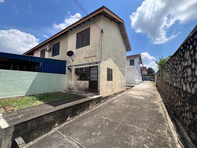 Double storey low cost end lotTaman delima 2