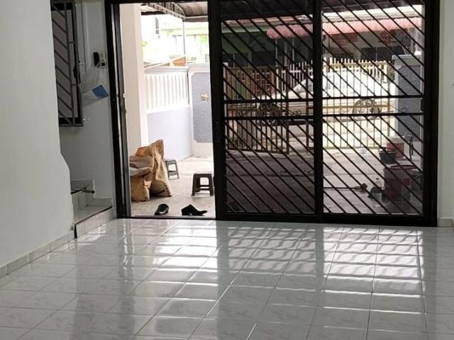 Double Storey Low Cost House For Sale at Taman Damai Jaya Skudai | Renovated | Freehold