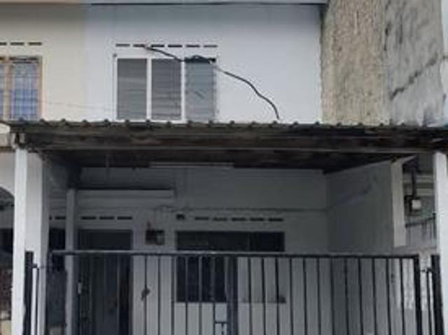 Double Storey Low Cost House Taman Suria Kluang Freehold