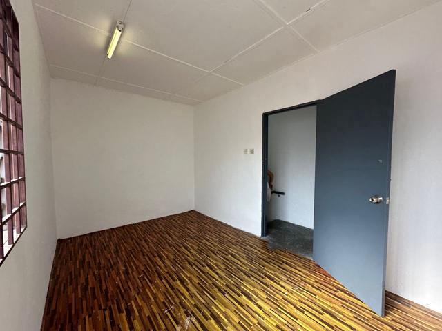 Double Storey Low Cost Jalan Hang Tuah Skudai Baru Skudai Full Loan