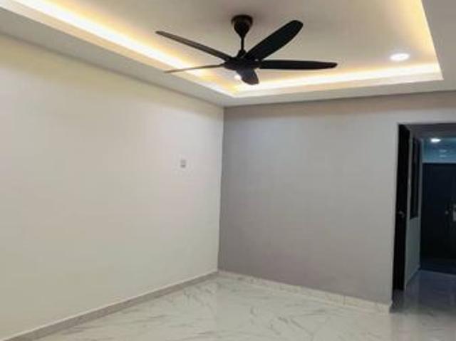 Double storey low cost terrace house in Taman Sri Makmur for sale