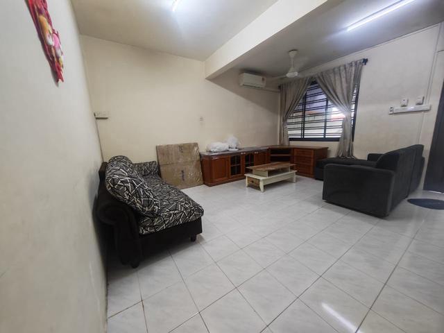 Double storey Low CostPasir Gudang4Bed2BathPartialFurnished