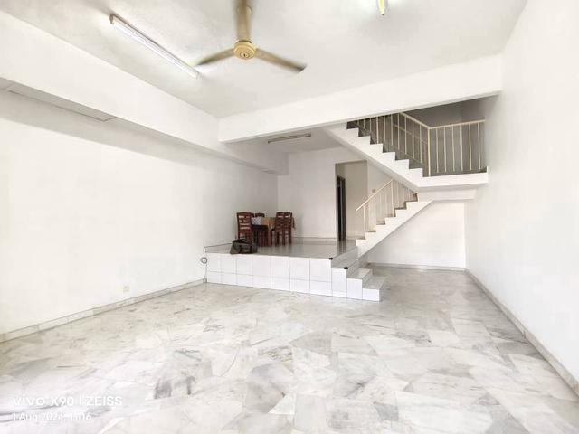 Double Storey Putra Indah Near MRT Serdang Raya Equine Seri Kembangan