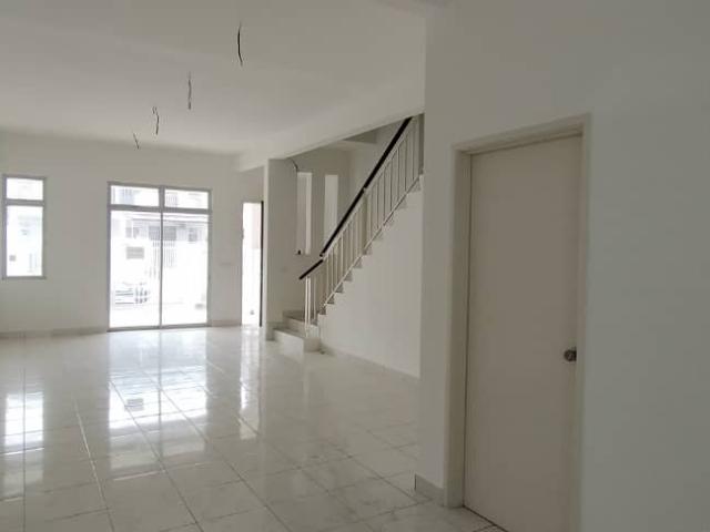 Double Storey pasir gudang for Sale/Rent