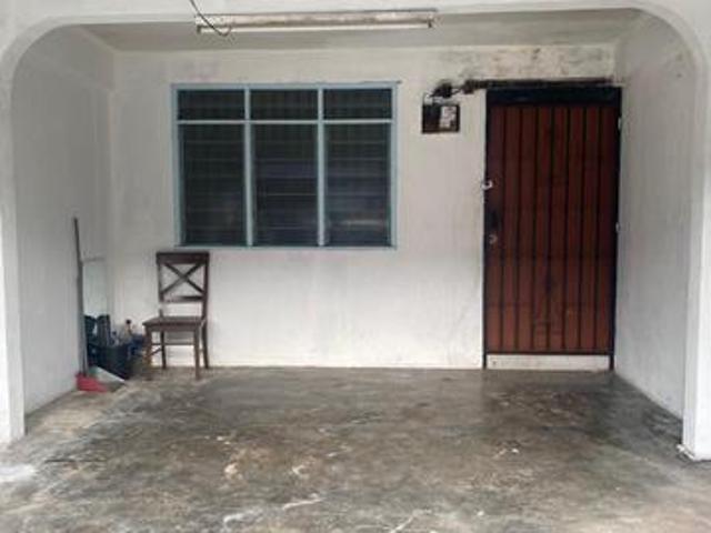 Double Storey Permas Jaya Full Loan Below Price Value Near Ciq Kastam