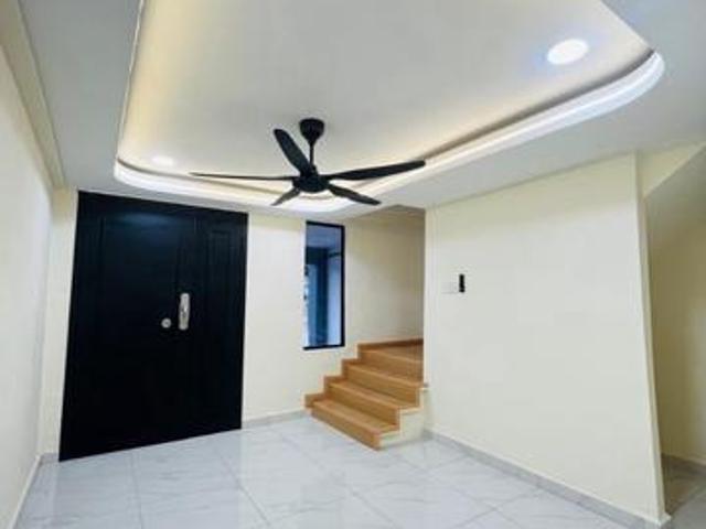 Double Storey Permas Jaya 3 Bedroom