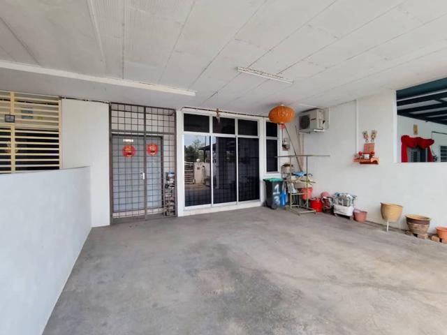 Double Storey Rettace House Taman Intan