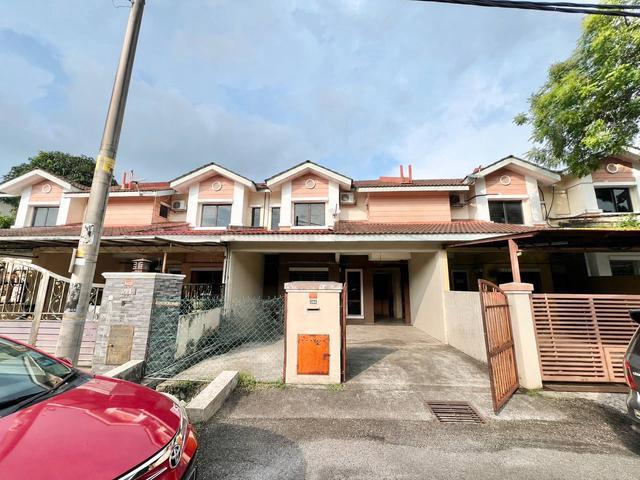 Double Storey Sungai Buloh Country Resort Saujana Utama FOR SALE
